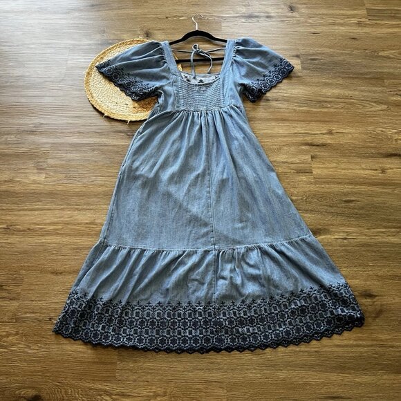 OLD NAVY Flutter-Sleeve Tie Back Chambray Midi Dress - Picture 2 of 10